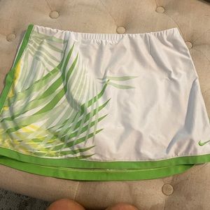 Nike tennis skort